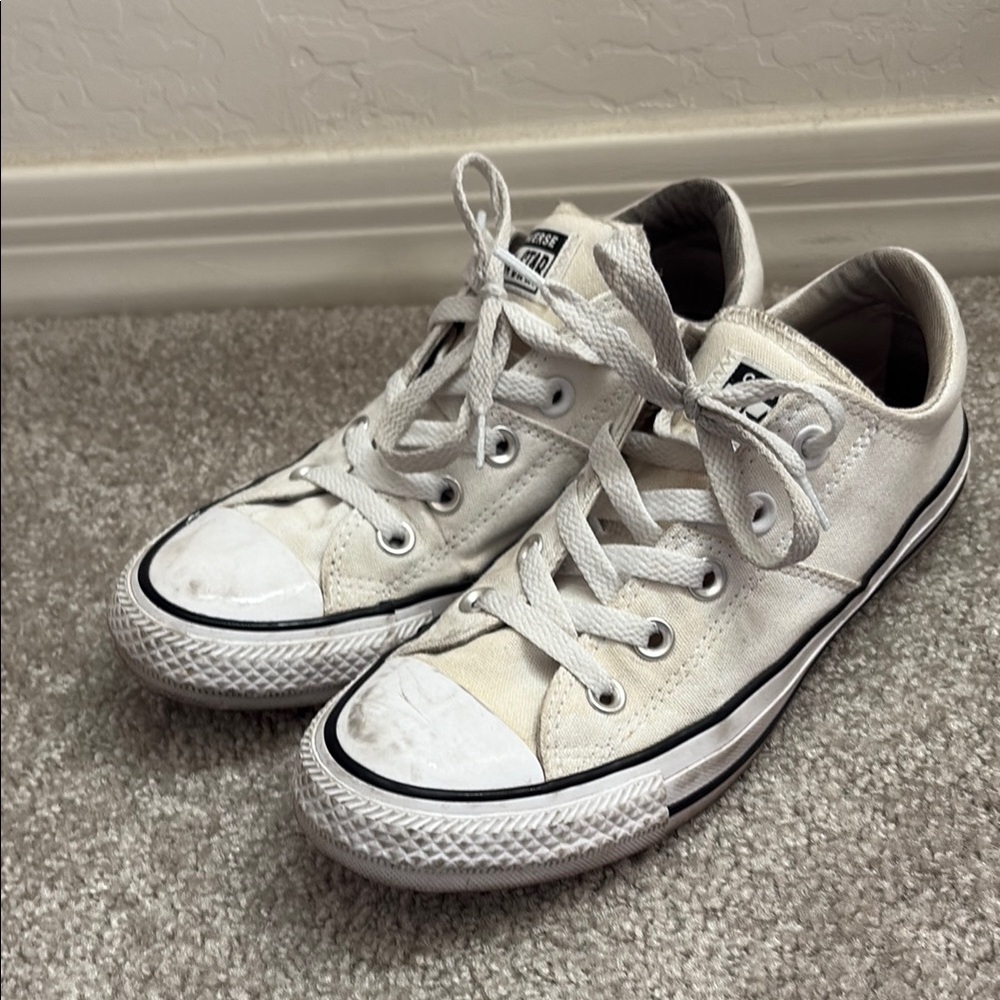 Converse All Star White Sneakers 6 women’s